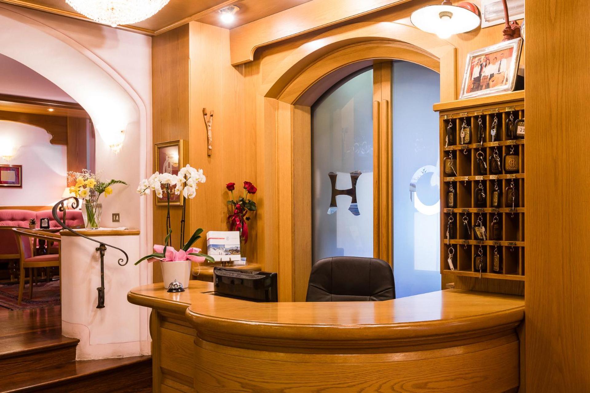 Hotel Collini Pinzolo Exterior photo